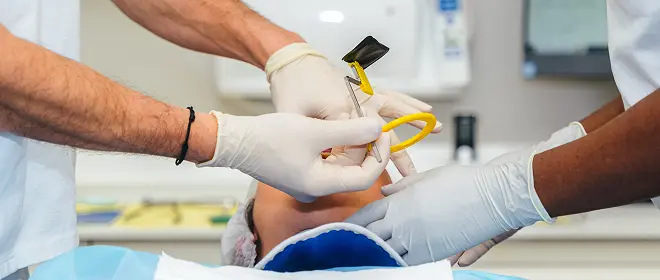 Accueil Dentiste Attuil Régis, Endodontie à Paris 17